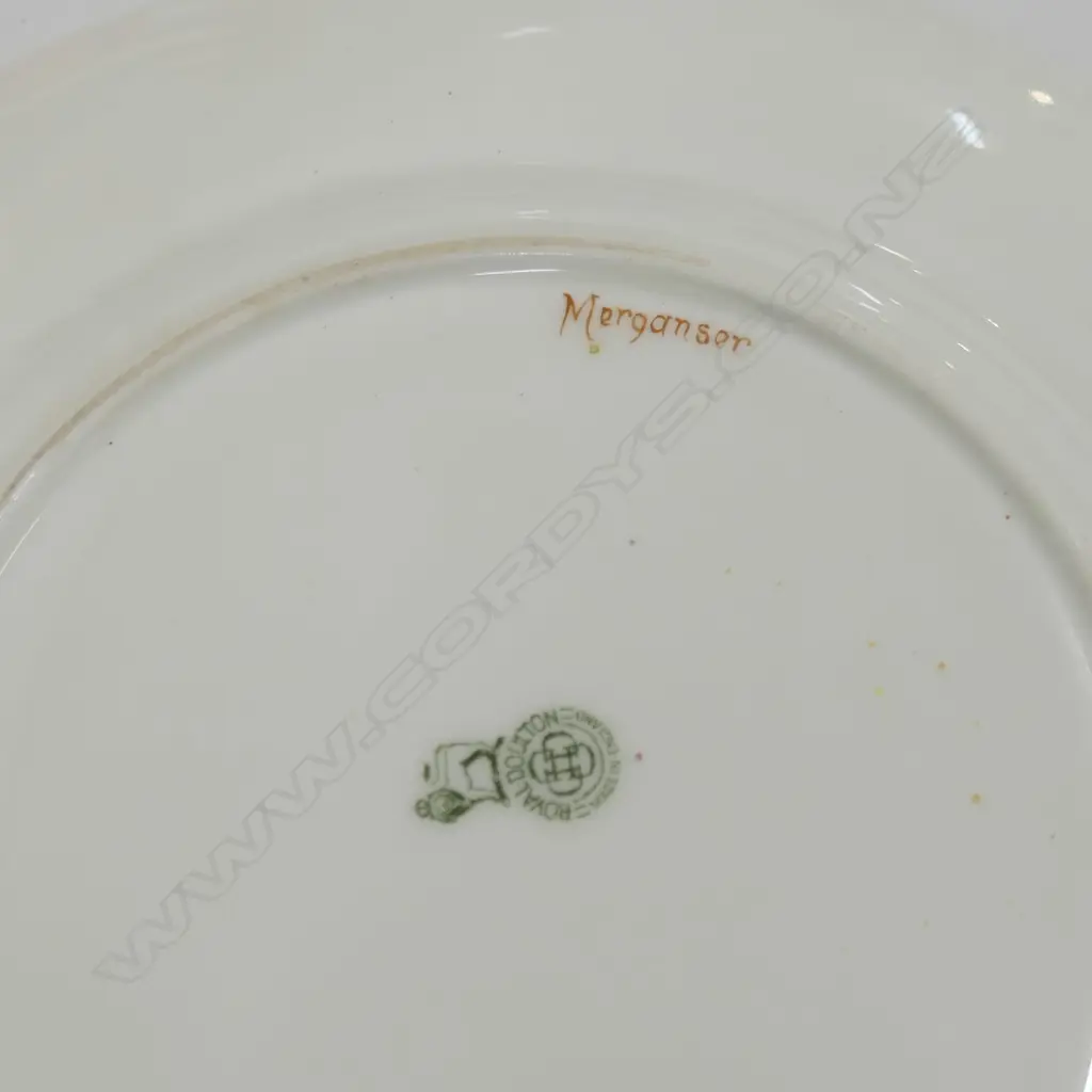 ROYAL DOULTON HAND PAINTED PLATE, H. STEVENSON 230mm dia Image 1++
