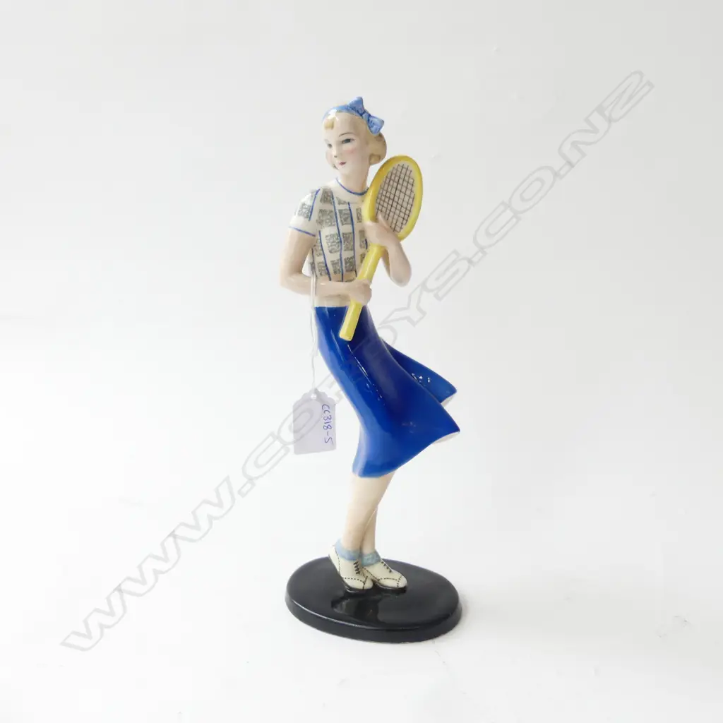 GOLDCHEIDER AUSTRIA TENNIS FIGURINE H.290mm nose chipped Image 1++