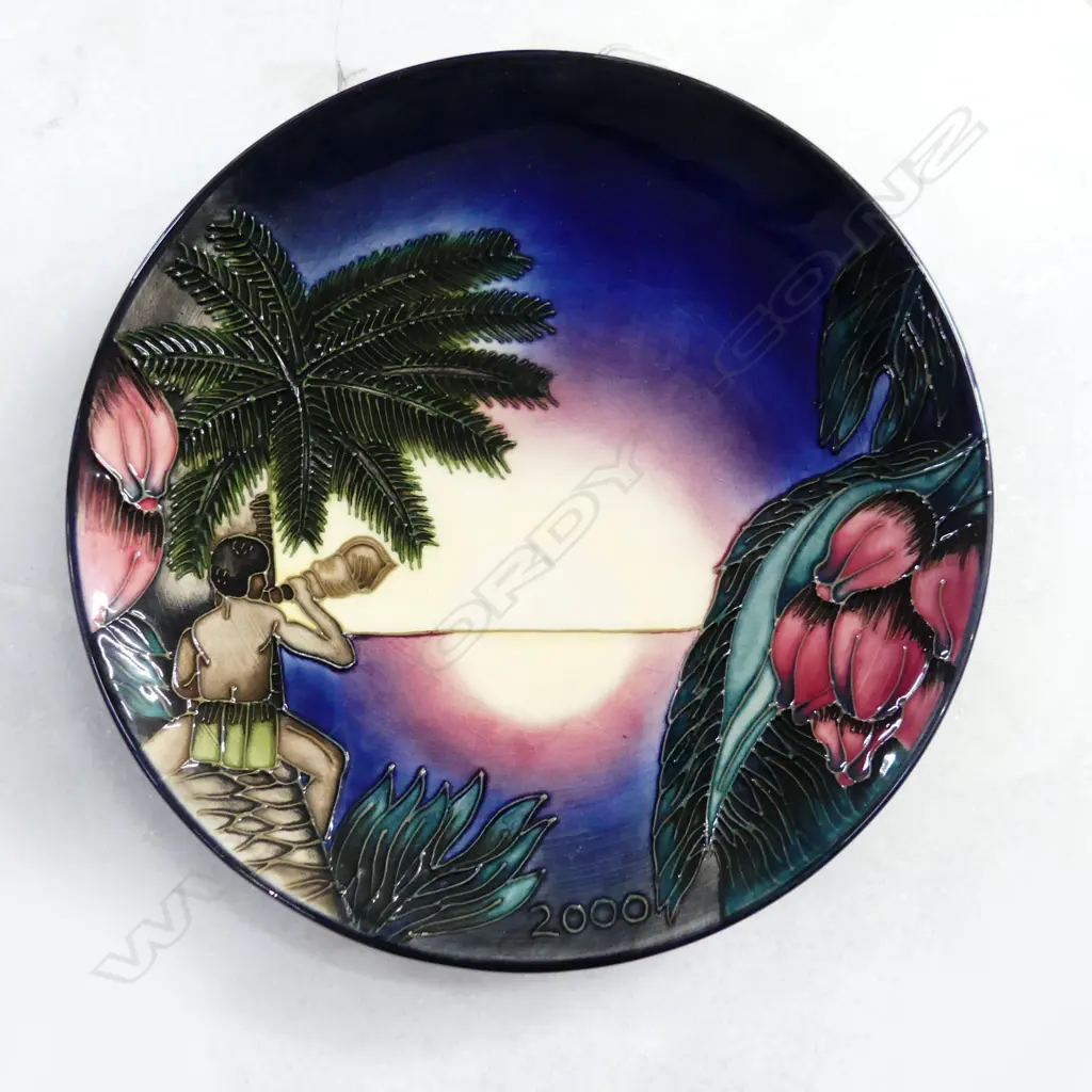 MOORCROFT 'BIRTH OF LIGHT' PLATE, 225mm dia 421/2000 Image 1++