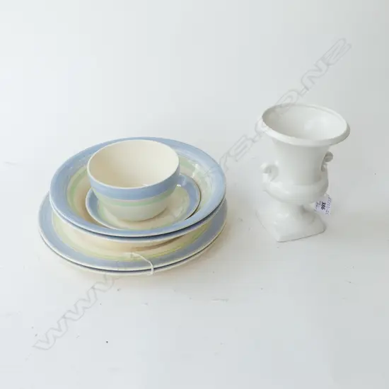 6 ITEMS CROWN LYNN DINNERWARE BLUESTRIPE PATTERN & MINIATURE CAMPANA SHAPED VASE 2100. H.160mm
