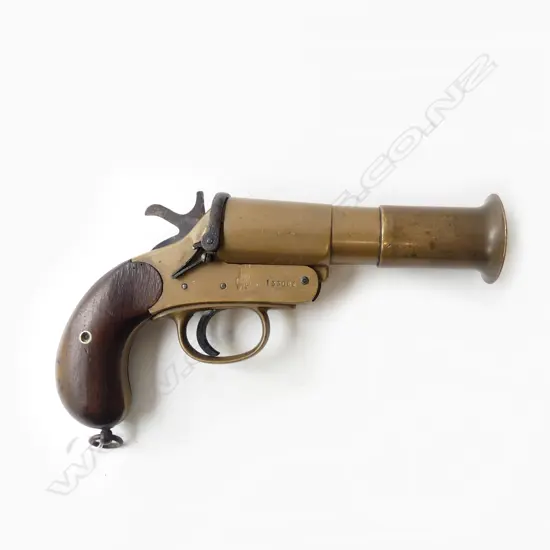 VINTAGE FLARE GUN, WEBLEY & SCOTT LTD w. MILITARY BROAD ARROW L.240mm. No Firearms License required.