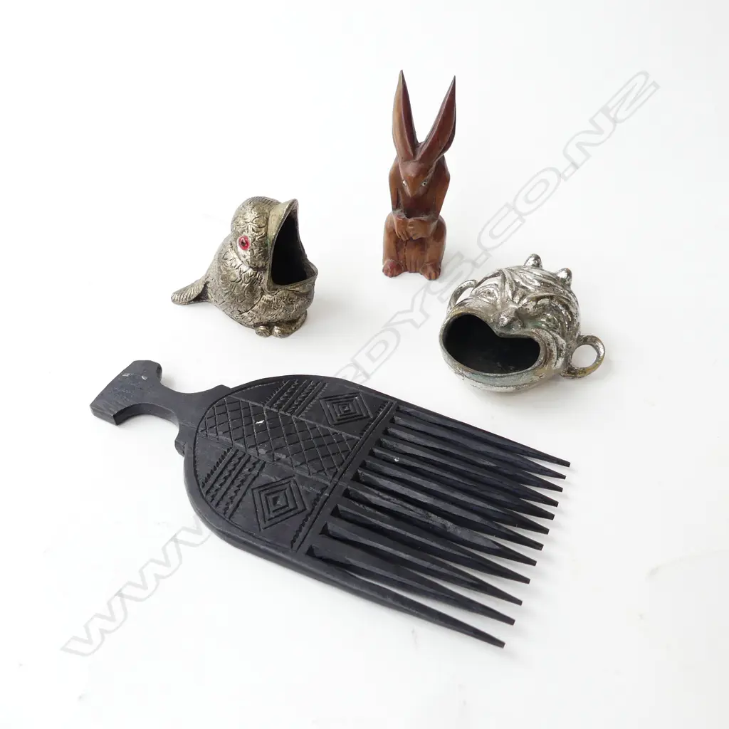 4 ITEMS: 2 Vintage metal ashtrays: bird & devils face + African comb + carved Japanese? rabbit Image 1++