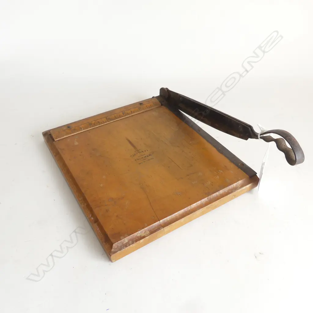 VINTAGE JAYNAY PATENTED TRIMMER L230MM SOME RUST Image 1++