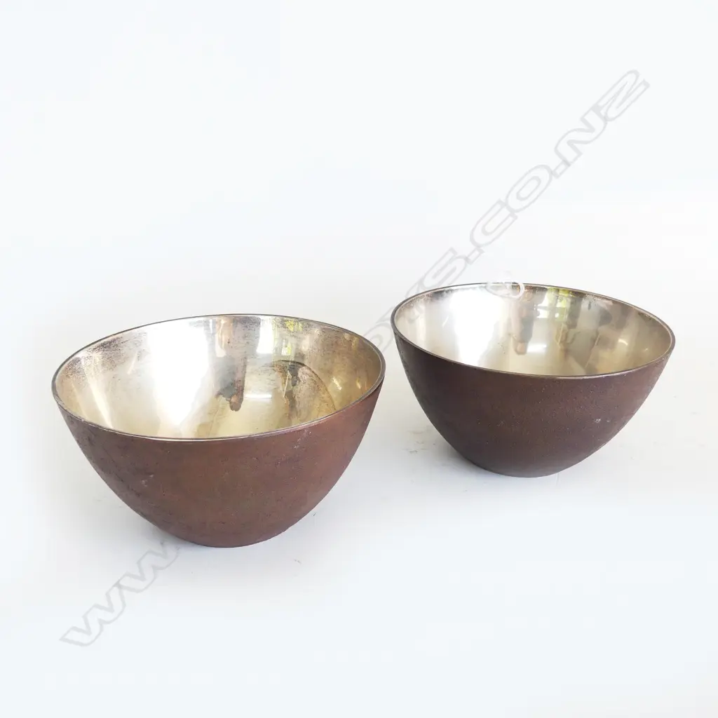 2 CAST BRONZE SILVER LINED BOWLS DIA 140MM Image 1++