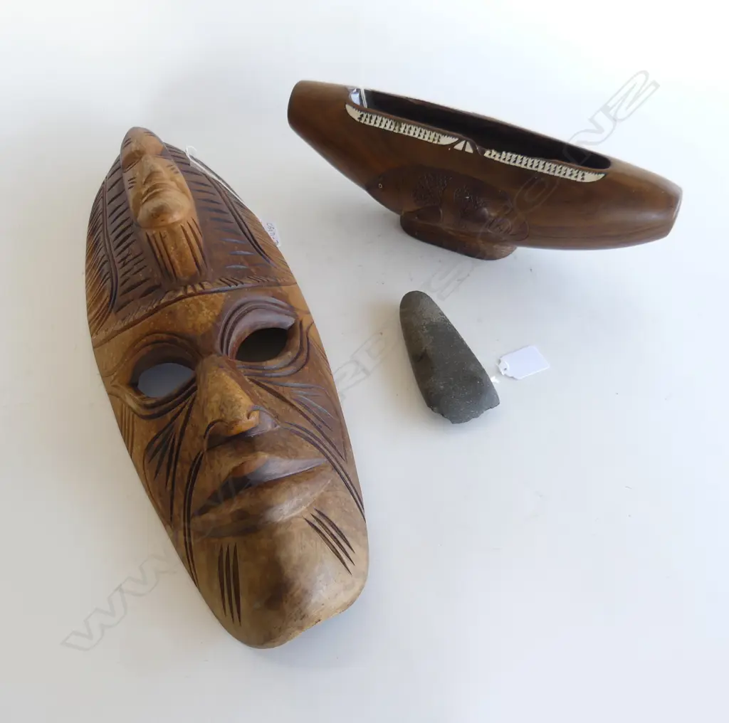 VINTAGE PACIFIC IS. CARVED HARDWOOD DRUM w MOP INLAY, L.320mm, STONE ADZE & CARVED WOODEN MASK L.470mm Image 1++