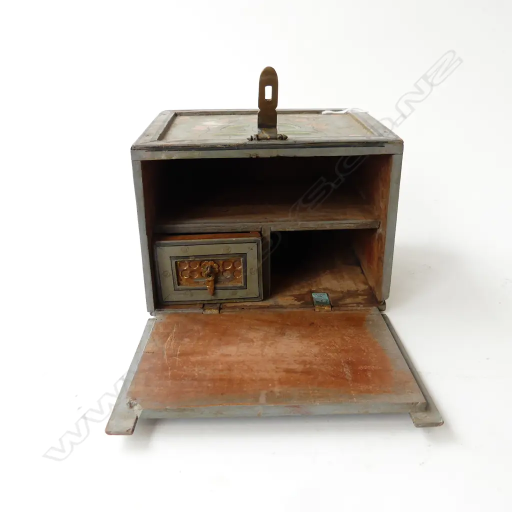 SMALL EASTERN LOTUS PAINTED CASH BOX H139 L180MM Image 1++