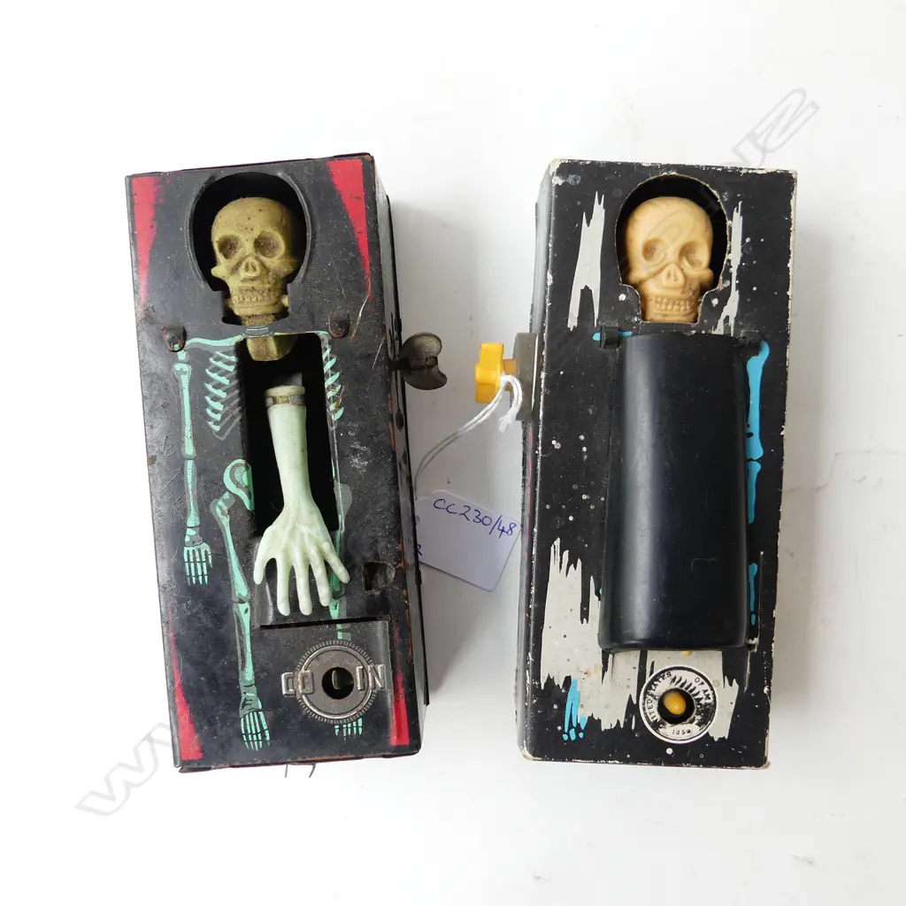 2 COFFIN BANK TOYS H.165mm Image 1++
