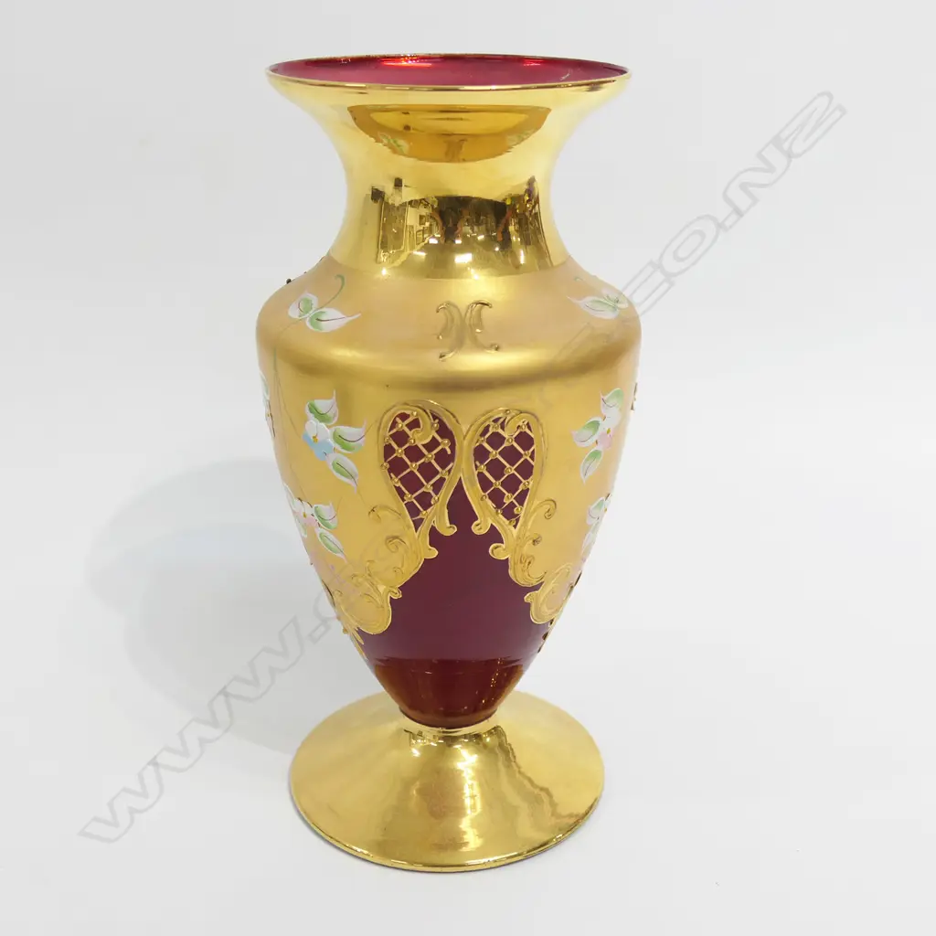 RED VENETIAN GLASS VASE H.275mm Image 1++