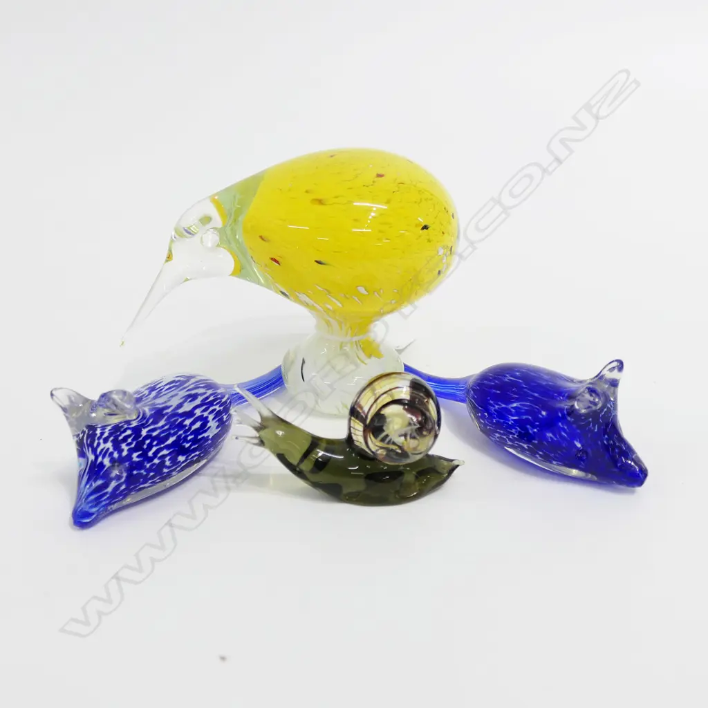 4 ART GLASS ANIMALS; KIWI H.95mm, PR MICE, SNAIL Image 1++