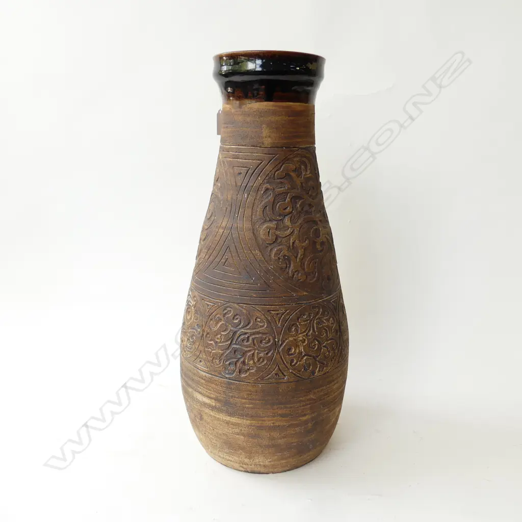 LG STUDIO POTTERY VASE H.560mm FAULTED Image 1++