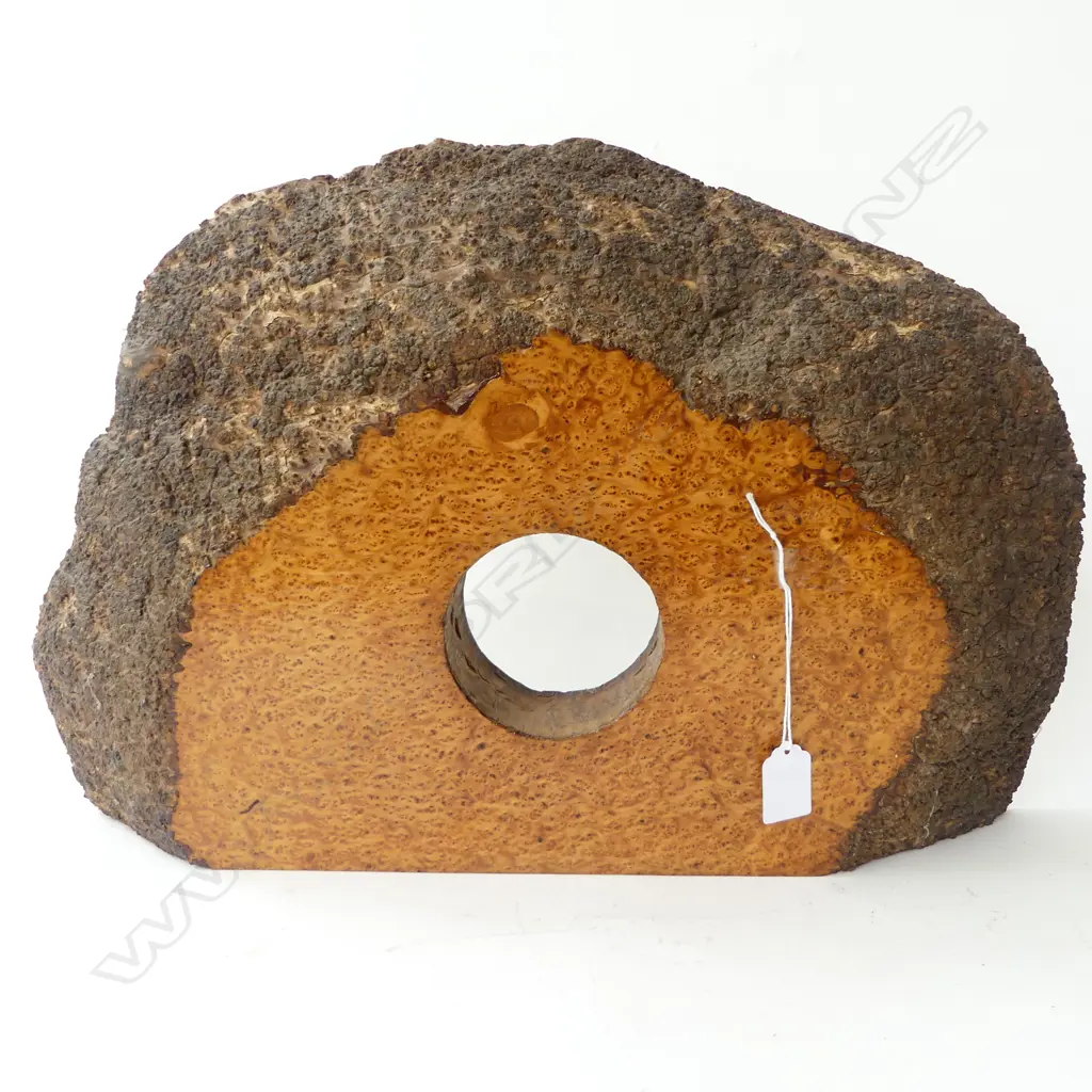 LG TOTARA BURR CLOCK FRAME 530x335x70mm Image 1++