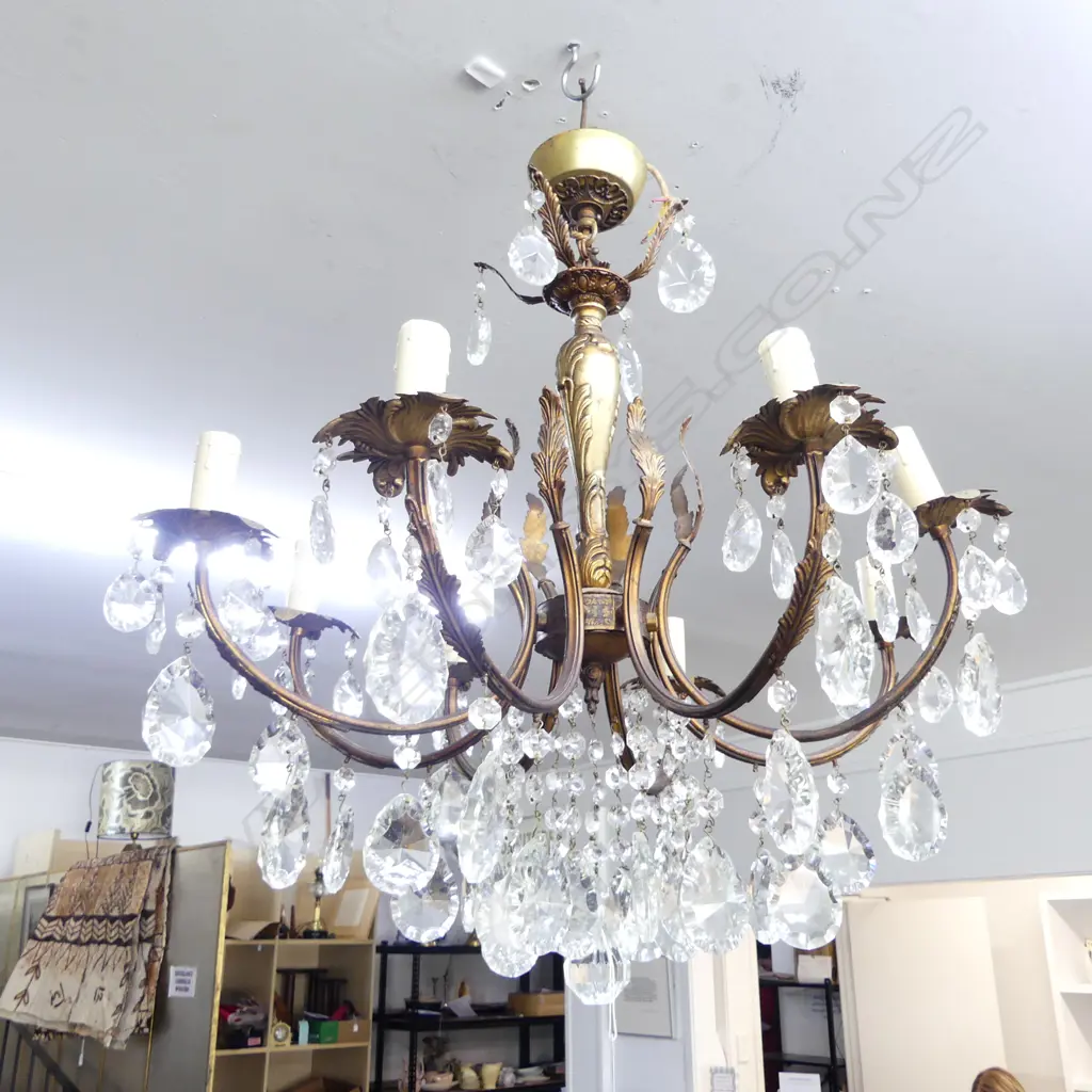 8 LIGHT CHANDELIER H.640mm, 600mm dia Image 1++