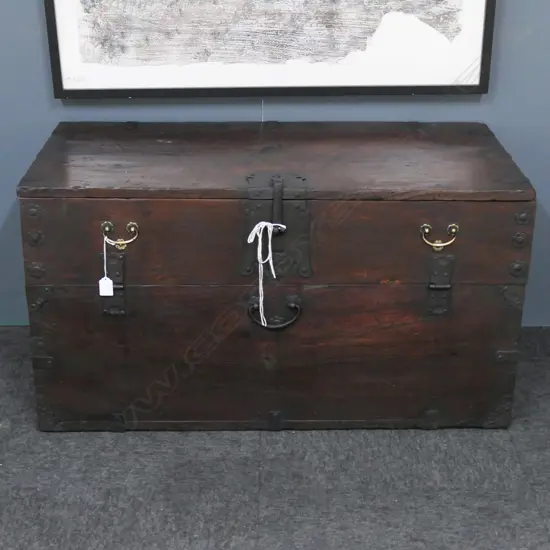 KOREAN CHEST