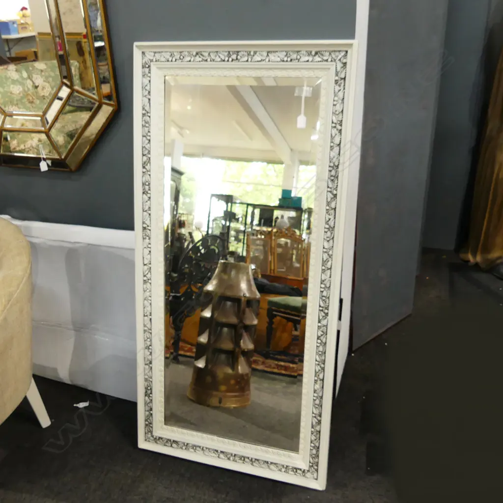 LG MIRROR 690x1400mm, WHITE FRAME Image 1++