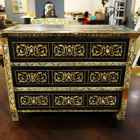 INLAID 3 DRAWER CABINET, LOSSES 445x225x330mm (some bits in drawer)