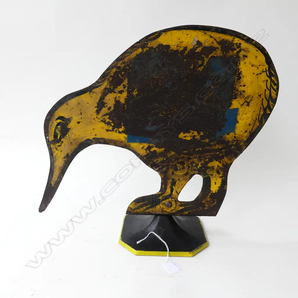 VINTAGE NZ STOCK CAR KIWI ROOF ORNAMENT #24 H.410mm Image 1++