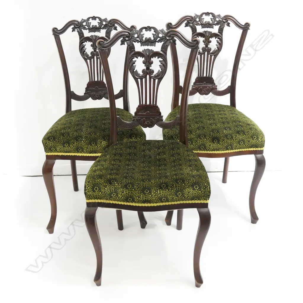3 DINING CHAIRS, GREEN VELVET LIBERTY SEATS Image 1++