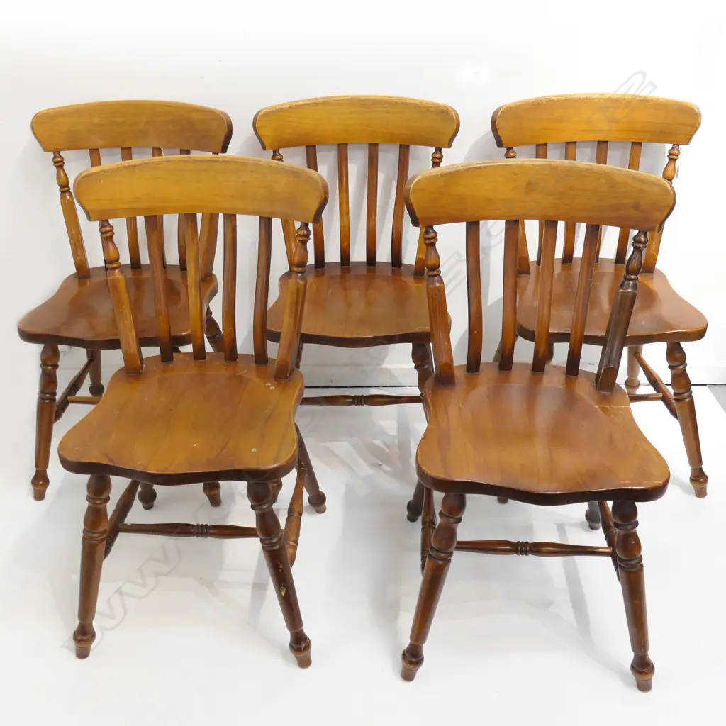 5 WOODEN DINING CHAIRS Image 1++