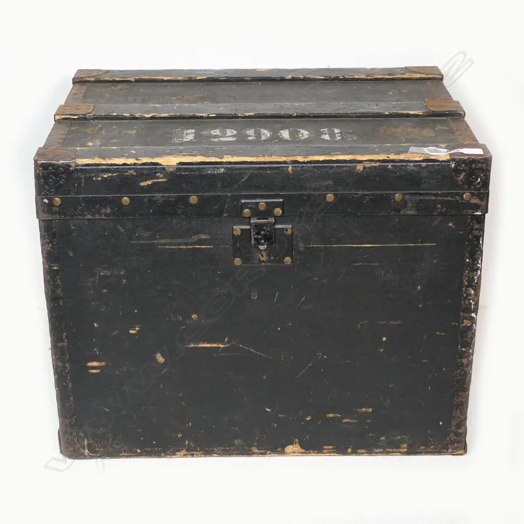 A rare military saddle and extras including pair dispatch bags in original travelling trunk Image 1++
