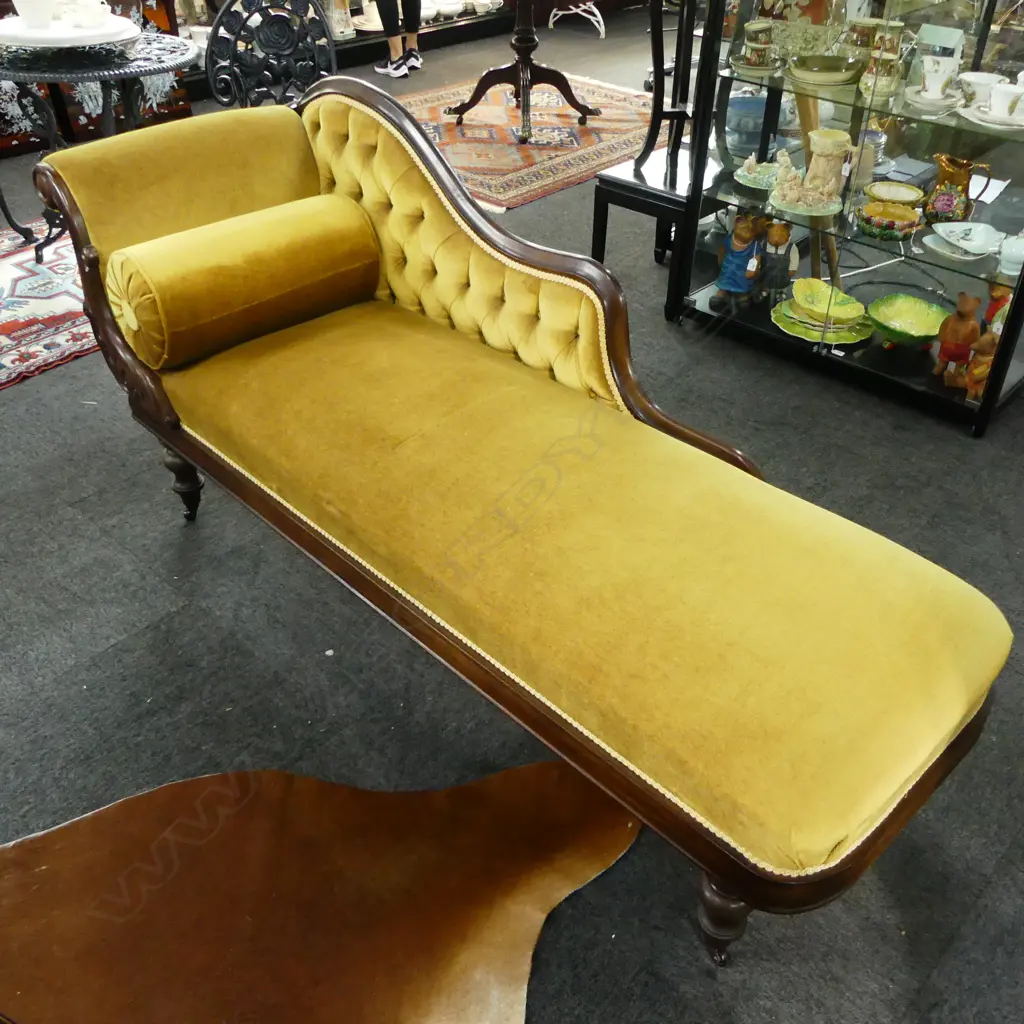 VICTORIAN MAHOGANY CHAISE LONGUE Image 1++