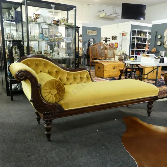 VICTORIAN MAHOGANY CHAISE LONGUE