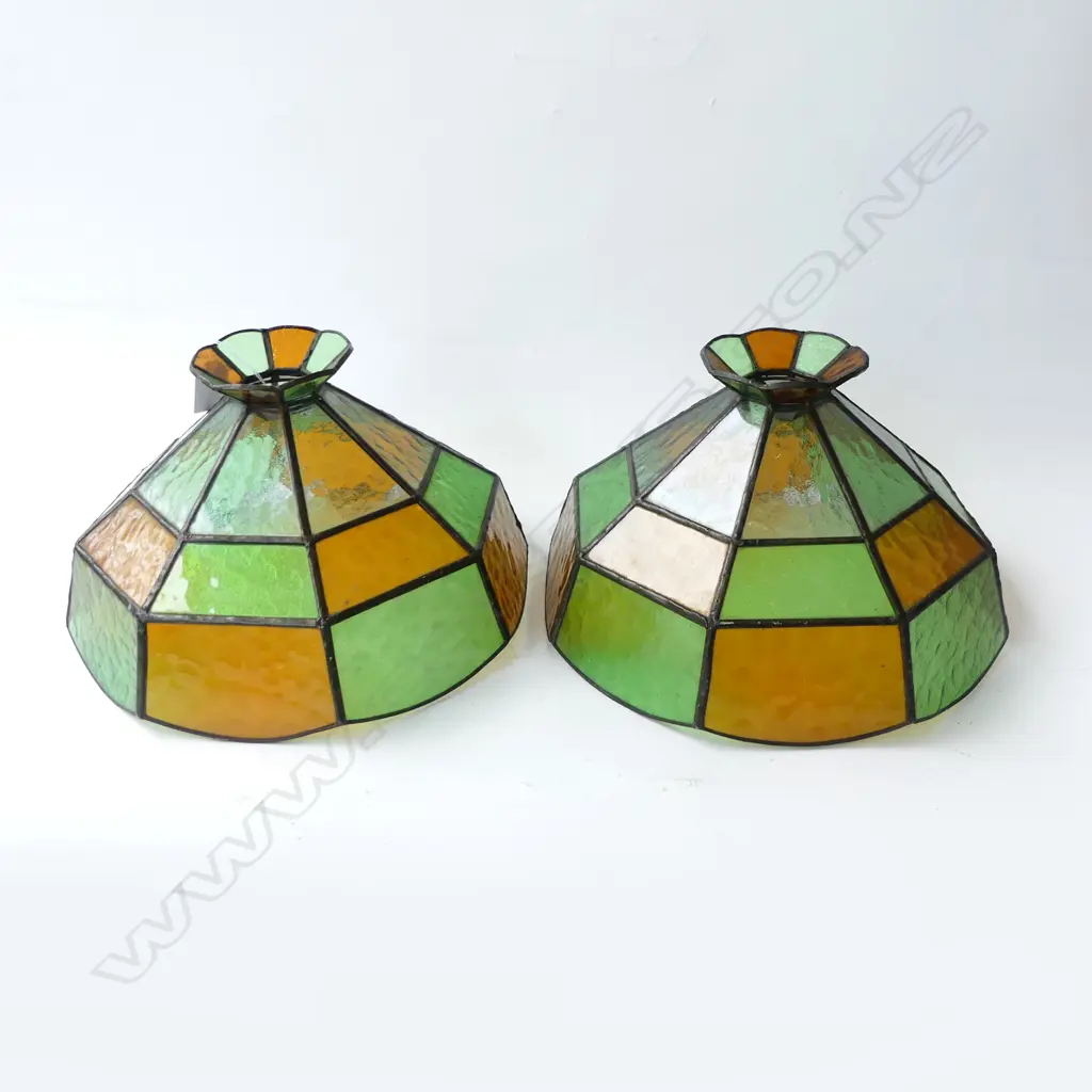 PR LEAD GLASS SHADES 300x190mm Image 1++