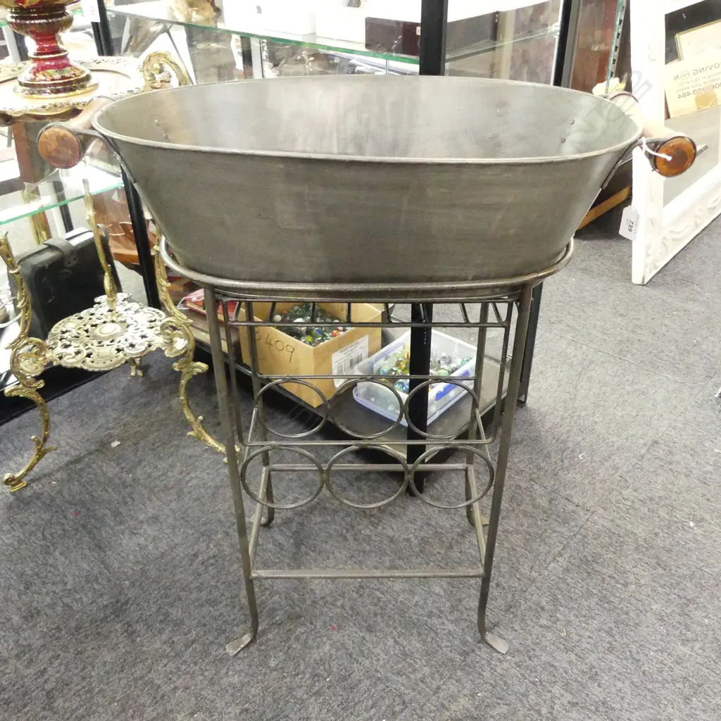 DRINKS BUCKET ON STAND 650x340x750mm Image 1++