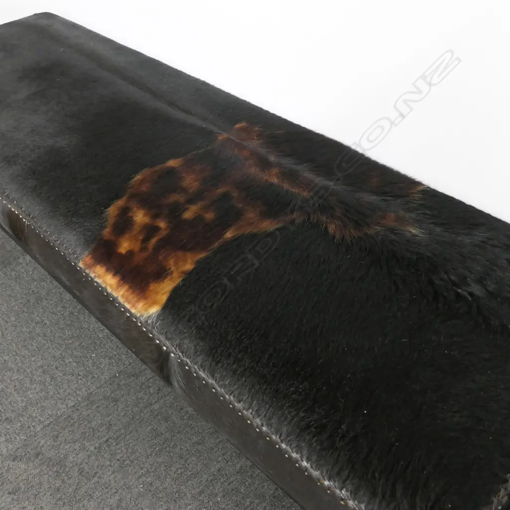 COW HIDE OTTOMAN 1600x500x450mm Image 1++