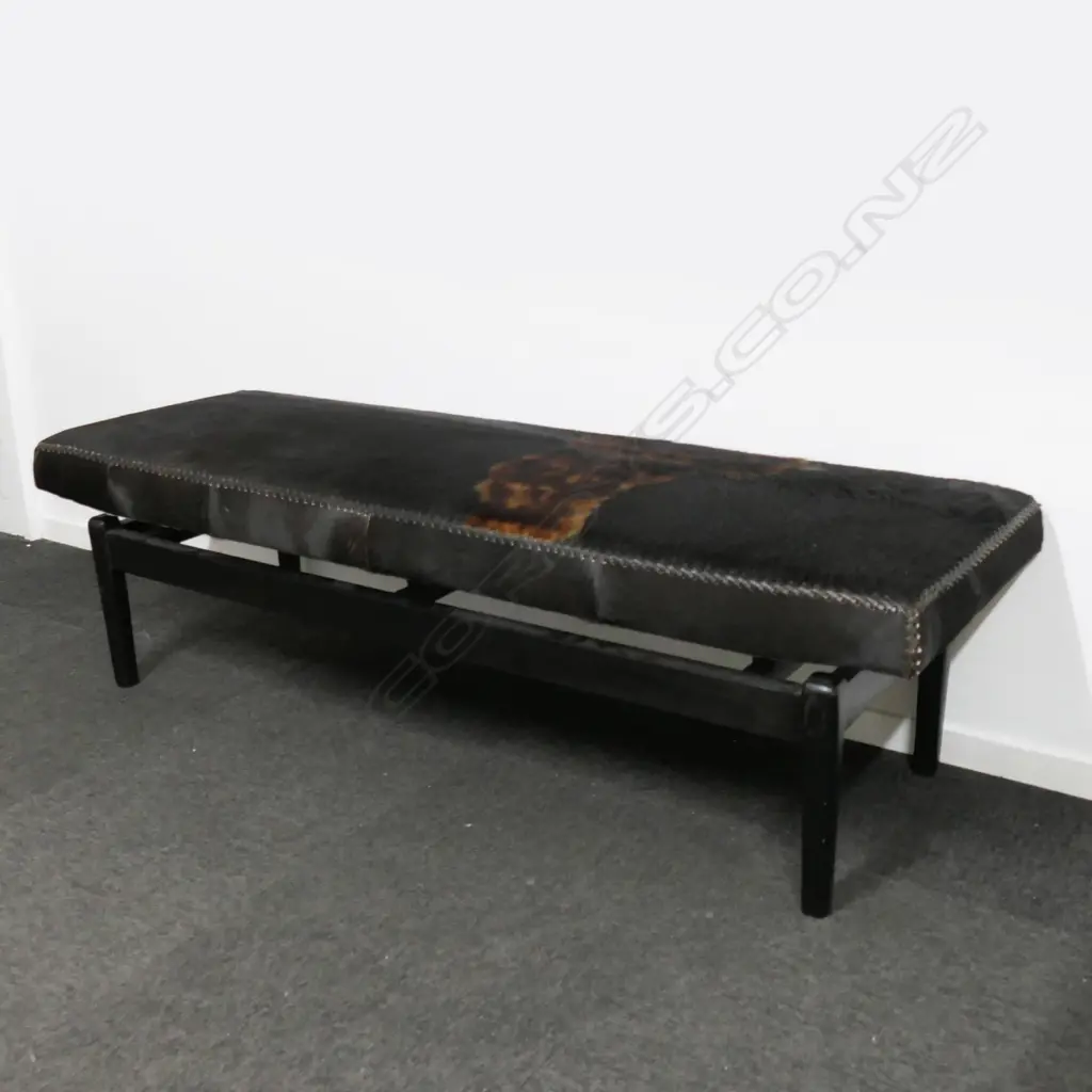COW HIDE OTTOMAN 1600x500x450mm Image 1++