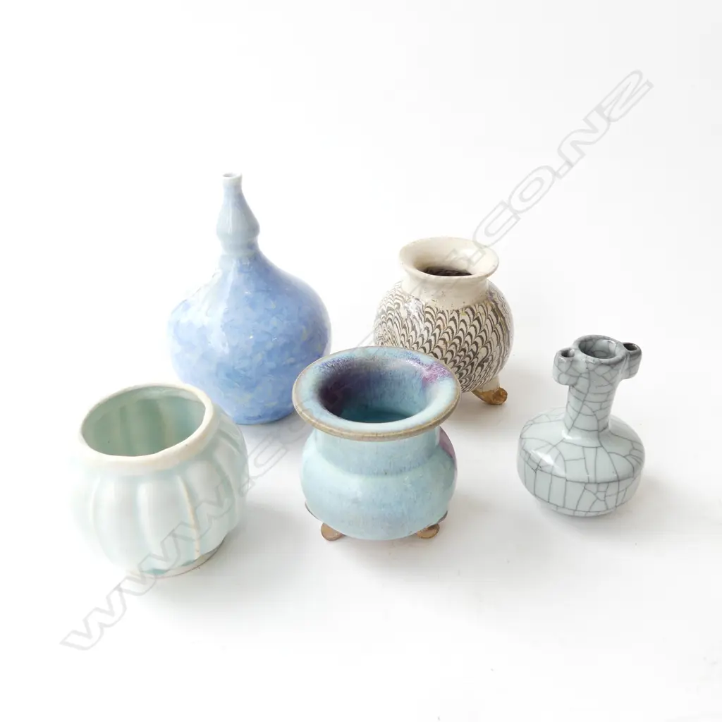 5 ORIENTAL CERAMIC VASES H.125mm Image 1++