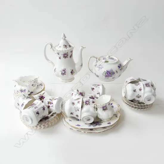 LG ROYAL DOULTON 'SWEET VIOLETS' TEA / COFFEE SET