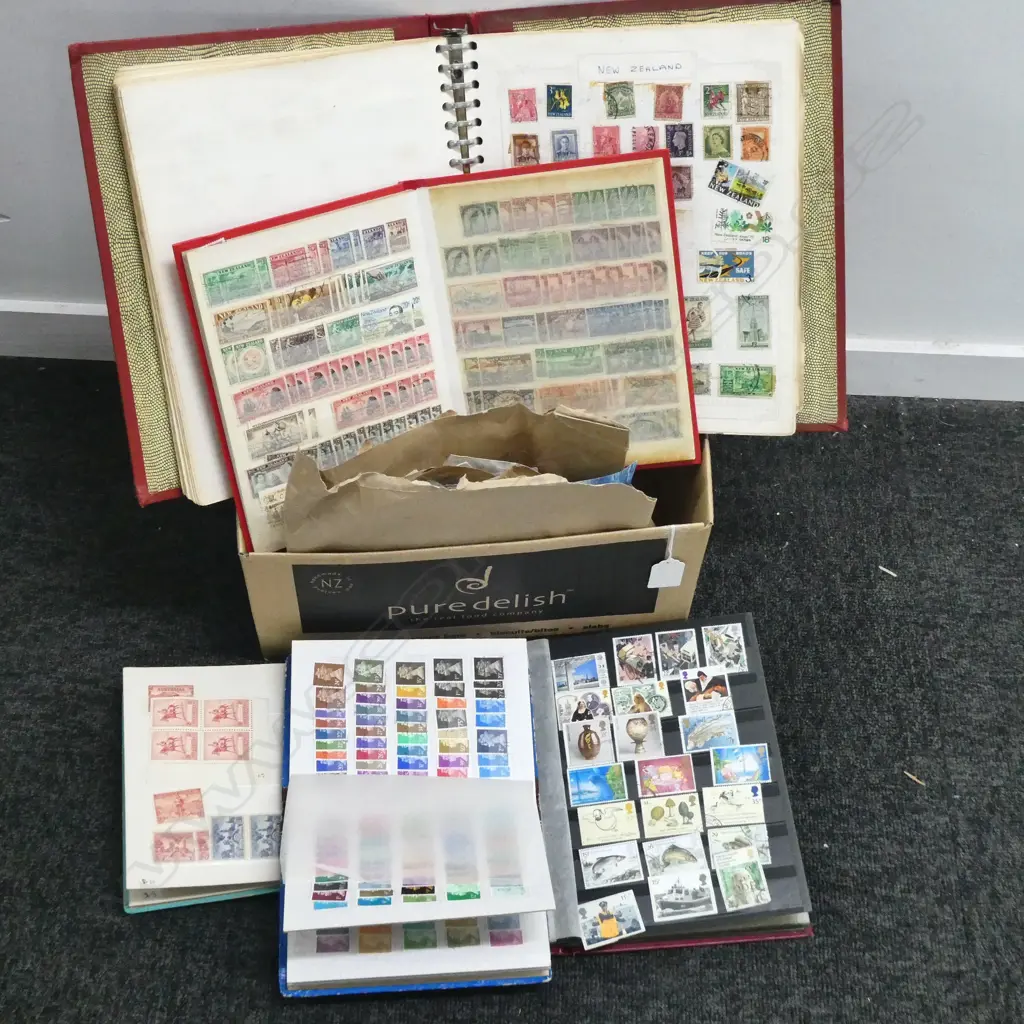 COLLECTION STAMPS INCLDS NZ, AUSTRALIA & WORLD STAMPS - BUTAN/MIDDLE EAS/EUROPEAN Image 1++