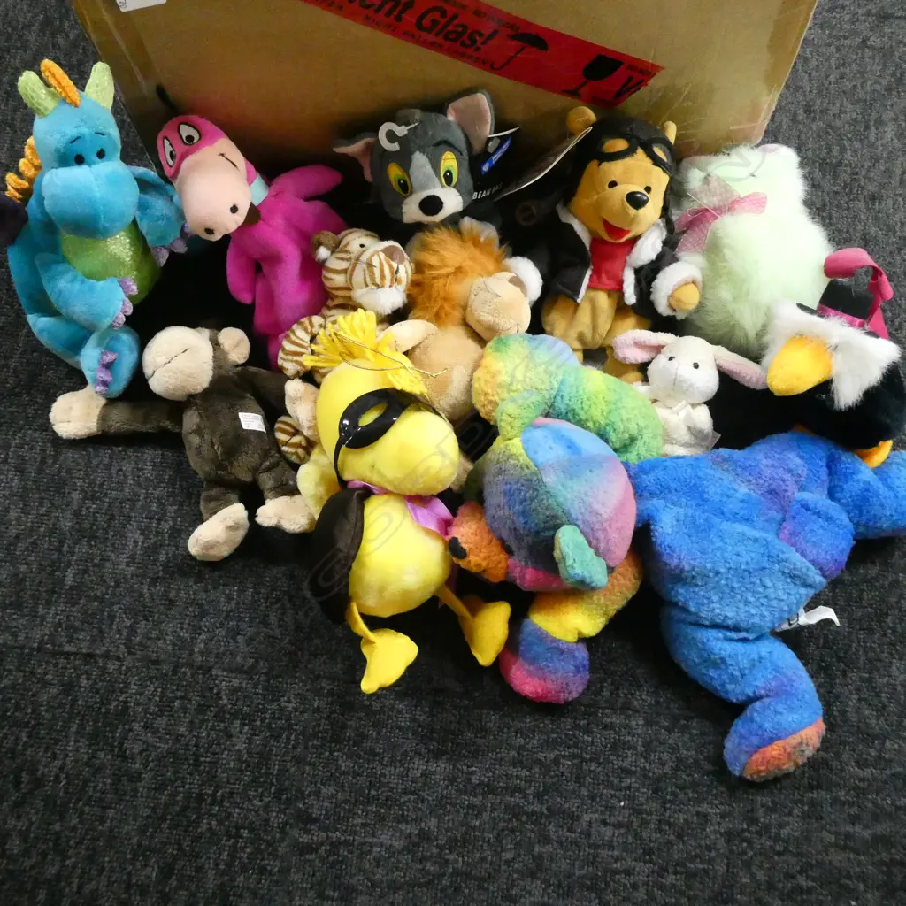 COLLECTION OF 20 AS NEW SOFT TOYS Image 1++