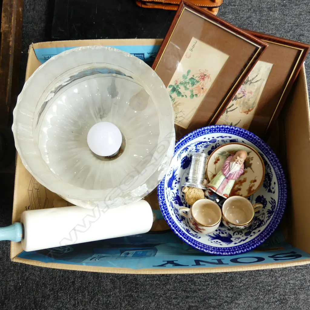 ASST. ITEMS; LIGHT FITTING, B/W BOWL, ROLLING PIN ETC Image 1++