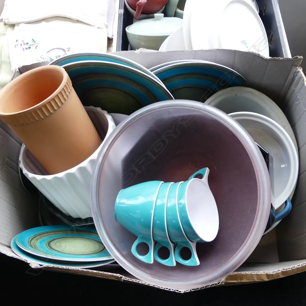 ASST. KITCHEN DISHES Image 1++