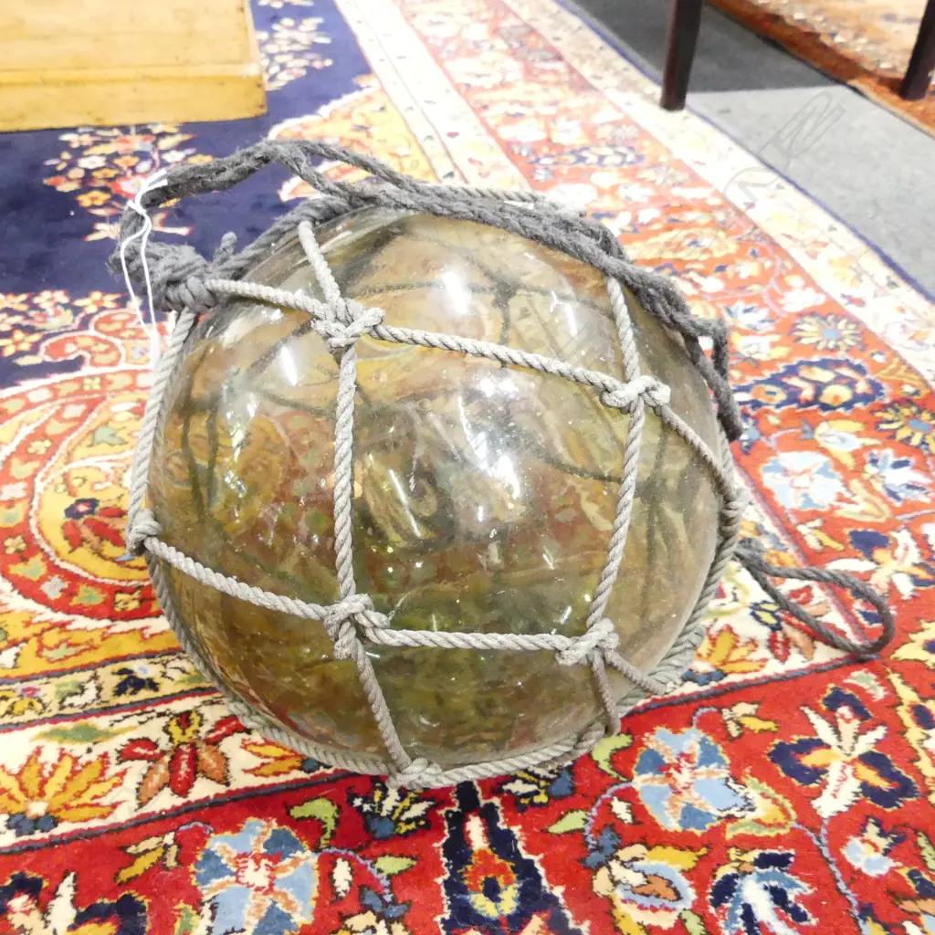 OLD GLASS FISHING FLOAT w. NETTING, APPROX DIA.300mm, hand blown Image 1++