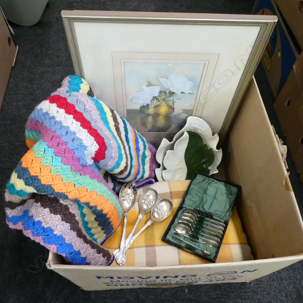 2 WOOL BLANKETS, 2 PRINTS, 3 EP BERRY SPOONS ETC I think these were returned Fen Image 1++