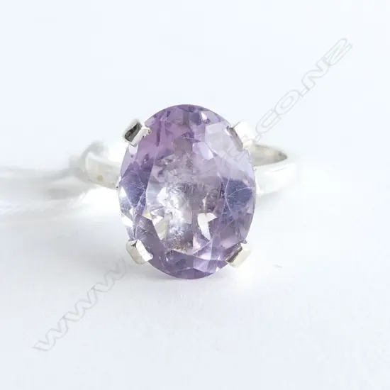 STG SILVER AMETHYST RING, 4.4gms SIZE N