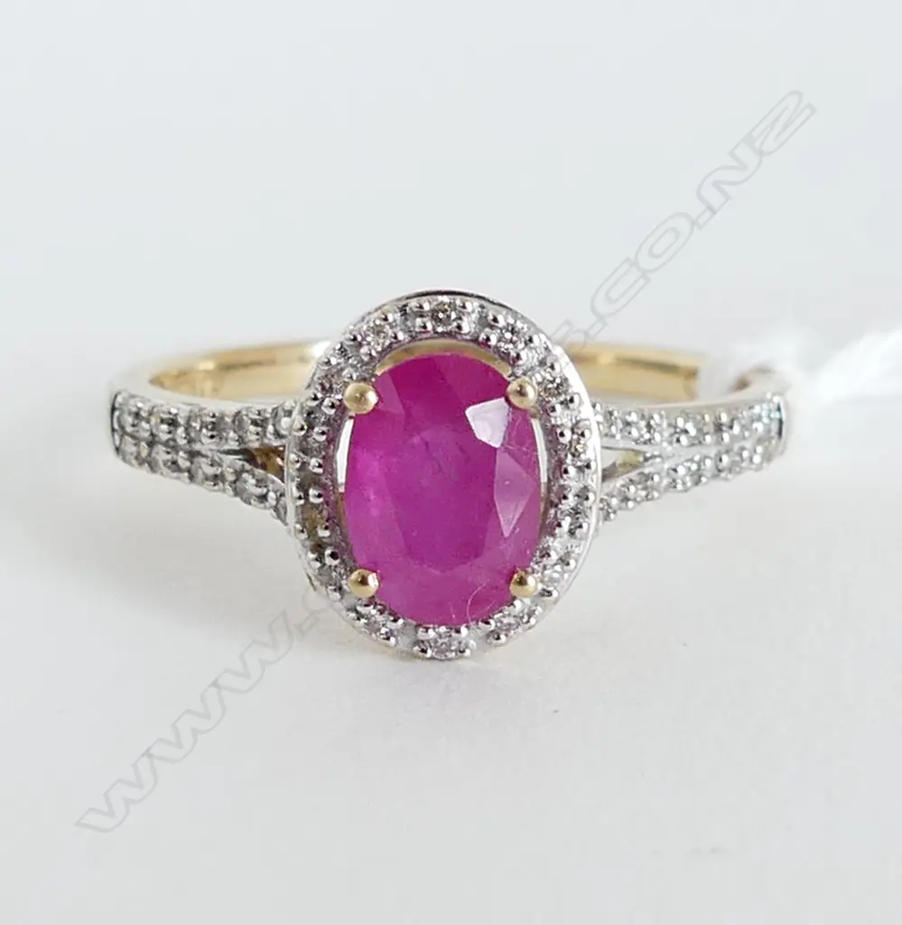 9CT Y/GOLD RUBY & DIAMOND CLUSTER RING (2 GMS) SIZE O Image 1++