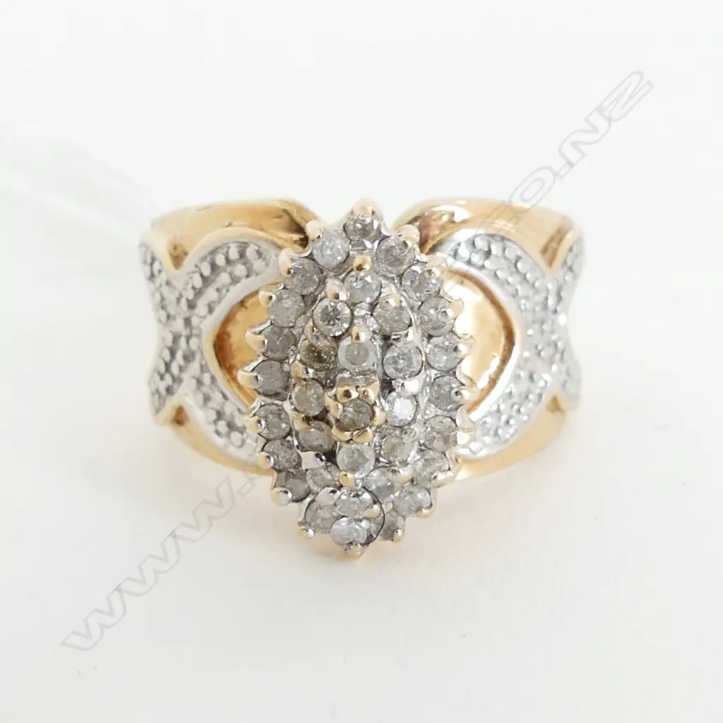 10ct YELLOW GOLD & DIAMOND CLUSTER DESIGNER RING wide band 6.9gms size M Image 1++