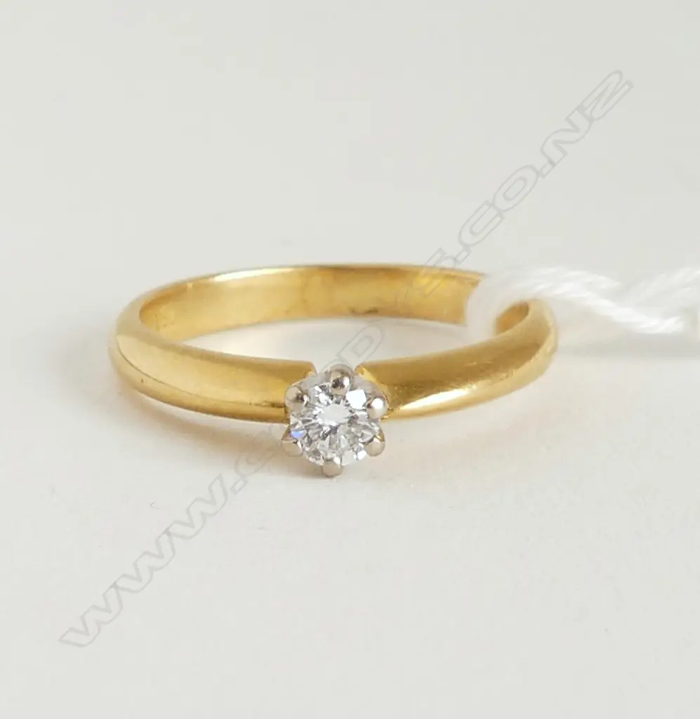 18CT GOLD AND DIAMOND SOLITAIRE (0.15ct G/h I1 Clarity) RING SIZE J Image 1++