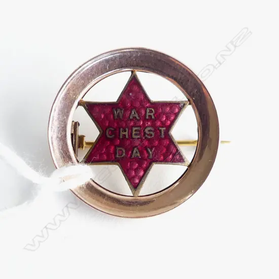 9CT 'WAR CHEST DAY' BADGE, 25mm dia, 2.4gms
