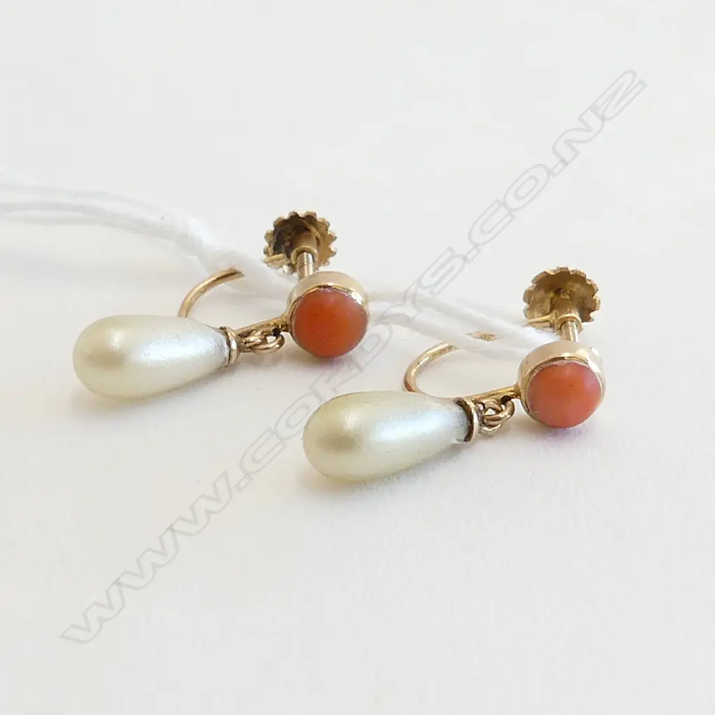 PR 9ct ROSE GOLD CORAL & FAUX PEARL DROP EARRINGS 2gms. screw fittings Image 1++