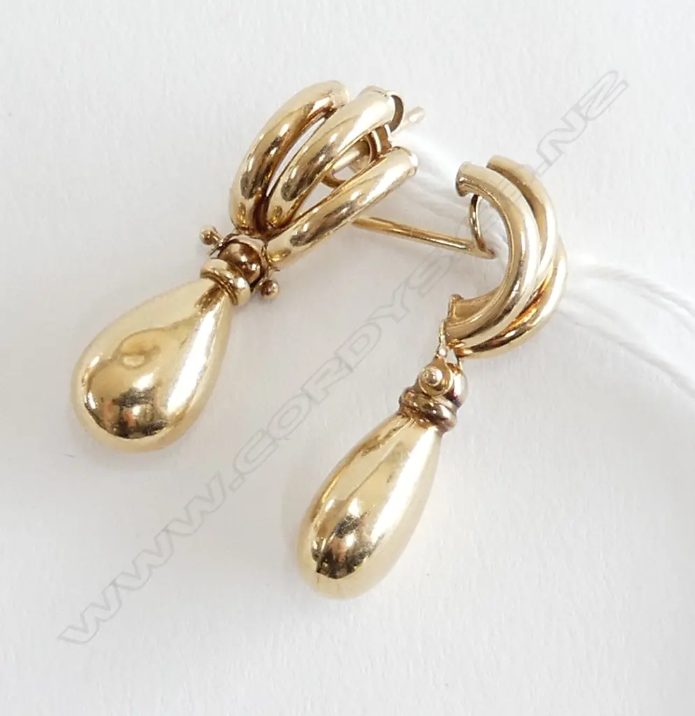 PR 9ct YELLOW GOLD PLAIN OVALDROP EARRINGS 2.25gms only 1 butterfly Image 1++