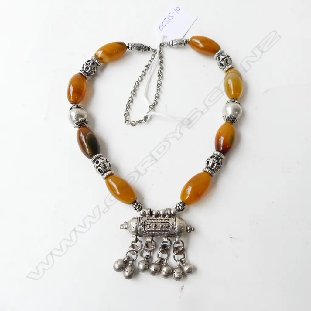 Middle eastern necklace lozenge form agate beads + low grade silver ? fittings Image 1++