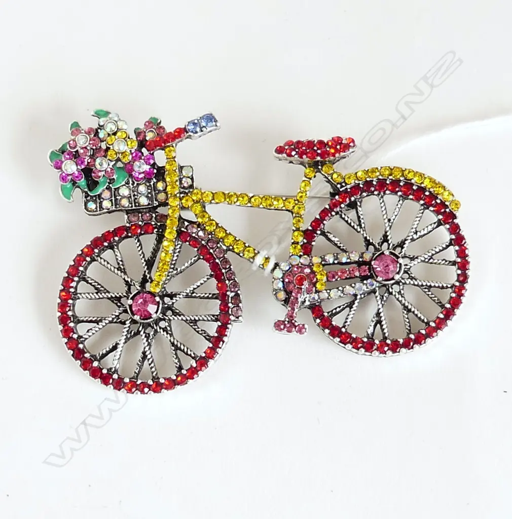 LG COLOURFUL DIAMANTE BICYCLE BROOCH, NEW Image 1++