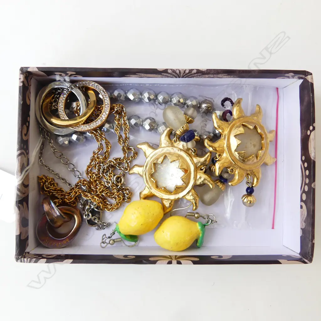 SMALL COLECTION CUSTUME JEWLERY Image 1++