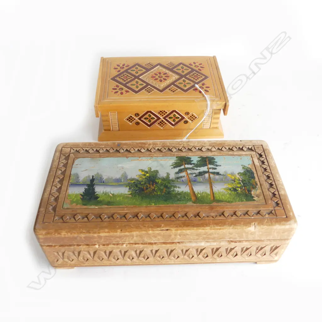 2 DECORATED WOODEN BOXES w. ASST. COSTUME JEWELLERY Image 1++