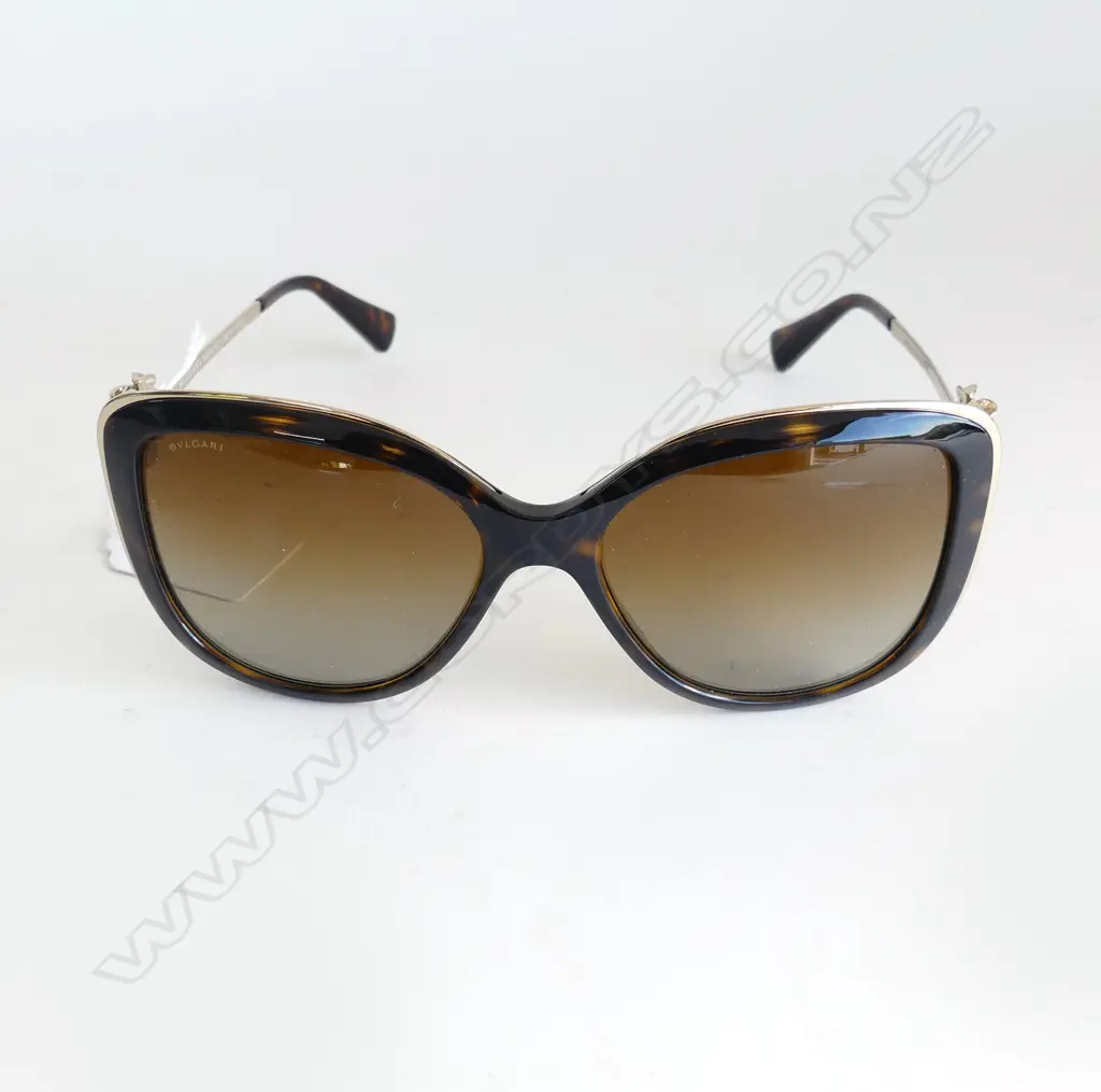 PR BVLGARI SUNGLASSES, CASED Image 1++