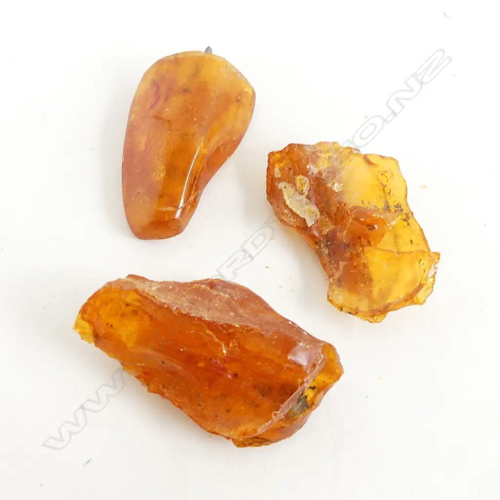 3PCS VINTAGE BALTIC AMBER Image 1++